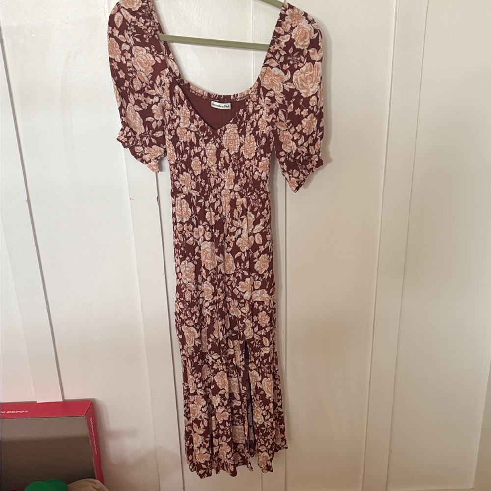 Abercrombie & Fitch Floral Tan Midi Dress